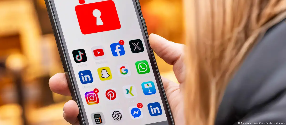 France plans social media ban for children under 15