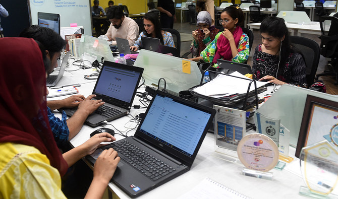 Pakistan’s IT Sector Sees Short-Term Slowdown, Maintains 19% Yearly Growth