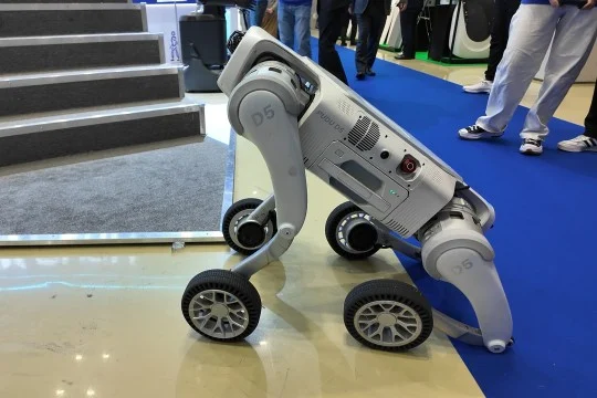 Indian University Faces Backlash After Claiming Chinese Robot as Its Own at AI Summit